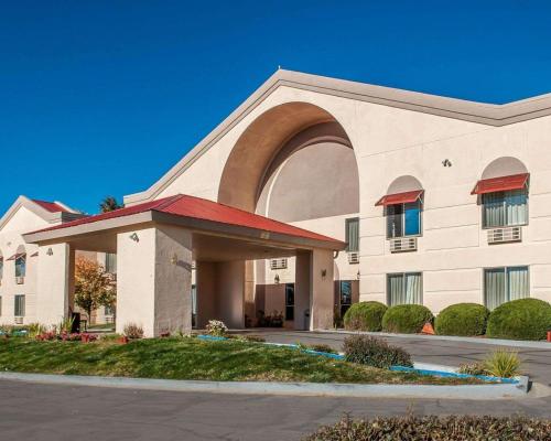 Фотография гостиницы Quality Inn & Suites Farmington