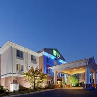 Фотографии гостиницы
Holiday Inn Express Hotel & Suites Lancaster-Lititz, an IHG Hotel