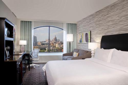 Фотография гостиницы Hilton Garden Inn Austin Downtown Convention Center