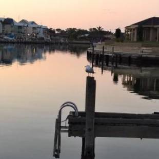 Фотографии гостевого дома
Waterside Canal Dreams