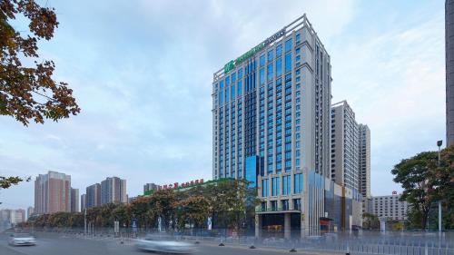 Фотография гостиницы Holiday Inn Express Baoji City Centre, an IHG Hotel