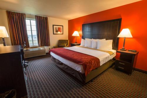 Фотография гостиницы Bridgeway Inn & Suites - Portland Airport