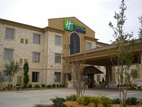 Фотография гостиницы Holiday Inn Express Hotel & Suites Oklahoma City Northwest, an IHG Hotel