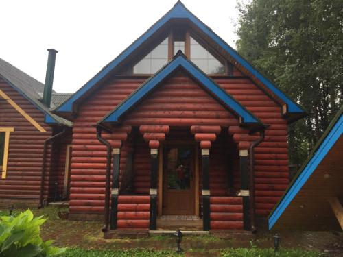 Фотографии гостевого дома
На Сиреневой, 11