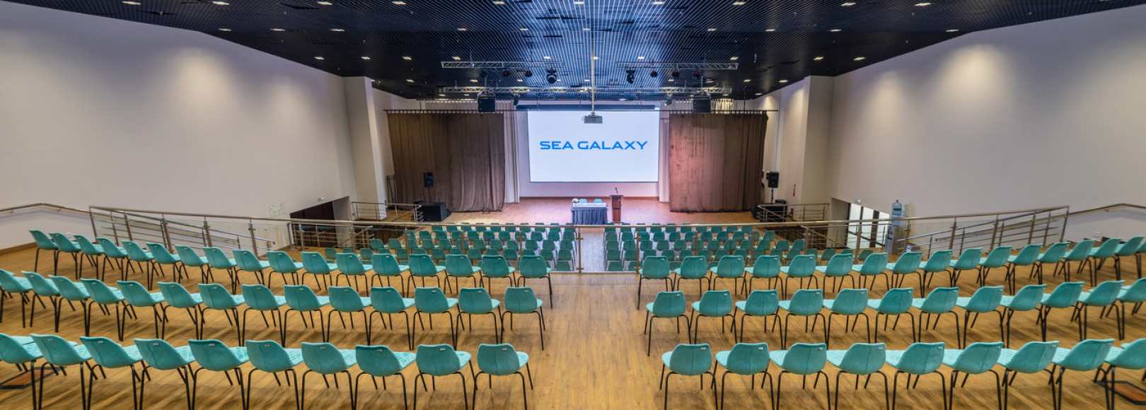 Фотография конференц-зала Конгресс-Холл