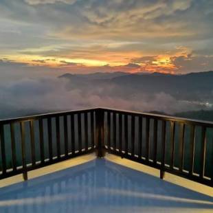 Фотографии мини отеля 
            Kairos Villa