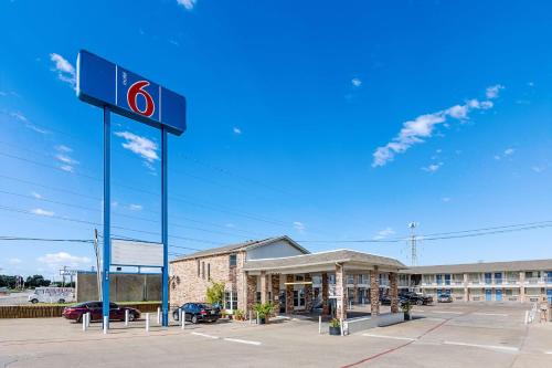 Фотография гостиницы Motel 6-Fort Worth, TX - Convention Center