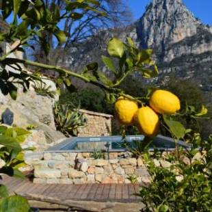 Фотографии мини отеля
Au Pied des Baous