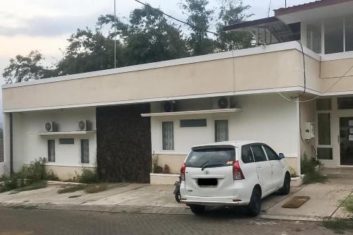 Фотография гостиницы RedDoorz at Karangploso 2