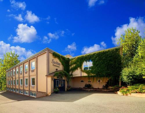 Фотография гостиницы Monastery Spa & Suites