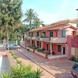 Фотографии апарт отеля
World Village Apartments