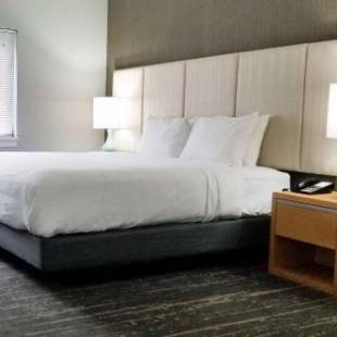 Фотографии гостиницы
Somerset Lofts, Ascend Hotel Collection