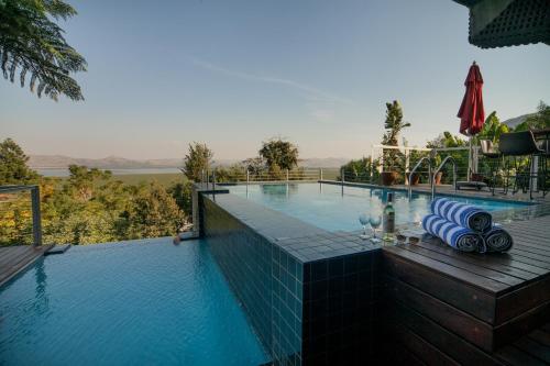 Фотографии мини отеля
Mister C