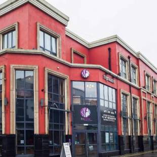 Фотография гостиницы Prince of Wales Hotel