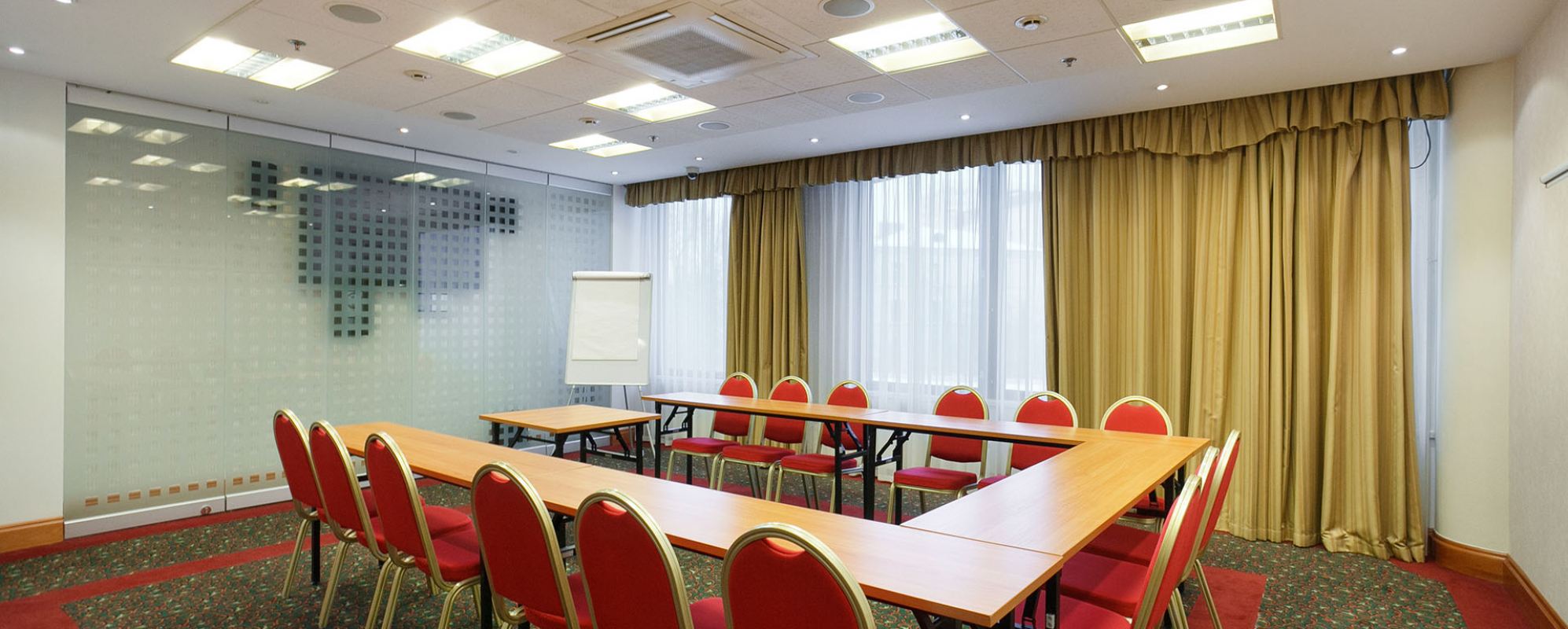 Фотографии конференц-зала Алдан