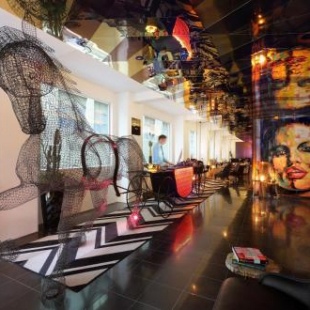 Фотография гостиницы Adelphi Hotel