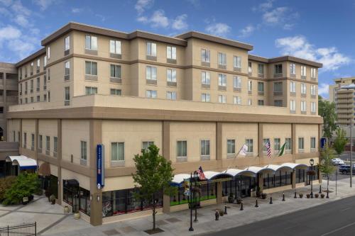 Фотография гостиницы Hilton Garden Inn Yakima Downtown