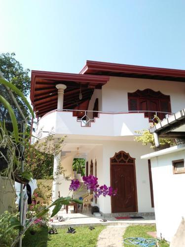 Фотография мини отеля White Elephant Villa & Restaurant