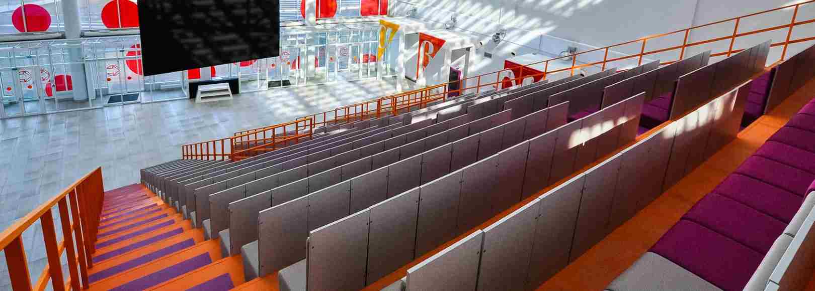 Фотография концертного зала Оранжевый форум