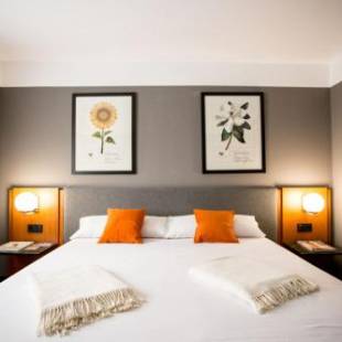 Фотографии гостиницы 
            Hotel Malcom and Barret