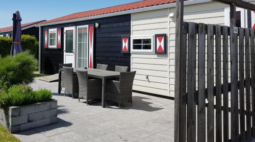 Фотография гостевого дома De Zeeuwse Lûûkjes 1