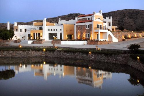 Фотографии гостиницы 
            Delina Mountain Resort