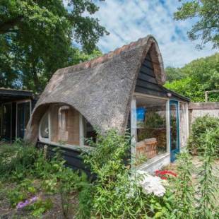 Фотографии гостевого дома
Calm Holiday Home in Bergen North Holland with Garden