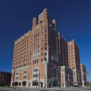 Фотографии гостиницы
DoubleTree by Hilton - The Tudor Arms Hotel