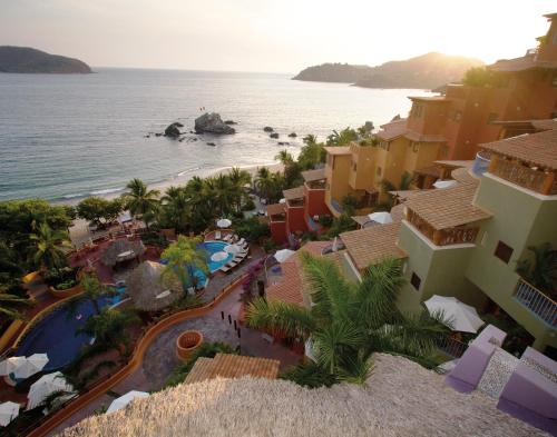 Фотография гостиницы Embarc Zihuatanejo by Diamond Resorts