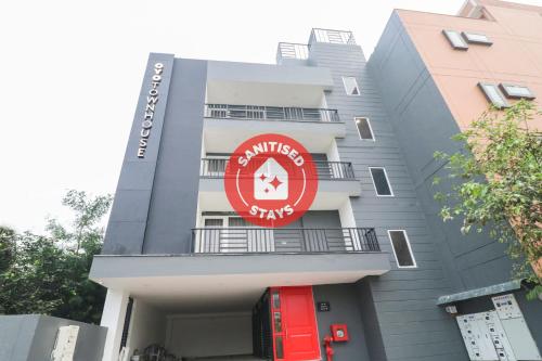 Фотографии гостиницы 
            OYO Townhouse 588 Noida Sector 71