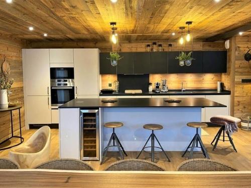 Фотография гостевого дома Chalet Les Gets, 5 pièces, 14 personnes - FR-1-598-19