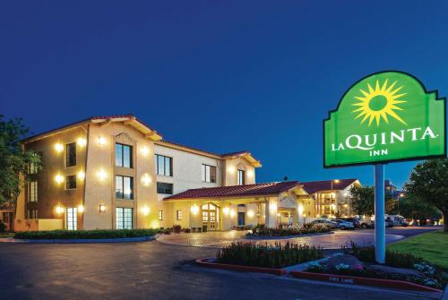 Фотография гостиницы La Quinta Inn by Wyndham Fresno Yosemite
