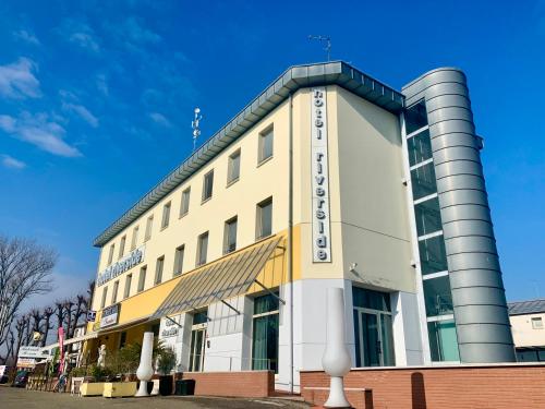 Фотография гостиницы Hotel Riverside