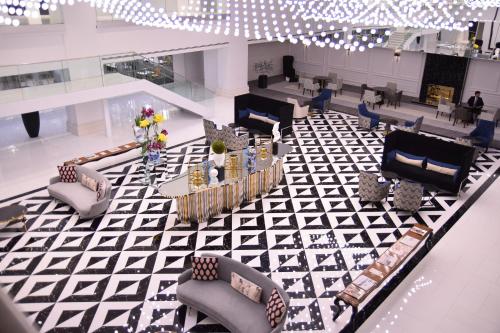 Фотография гостиницы The Nishat Hotel Johar Town