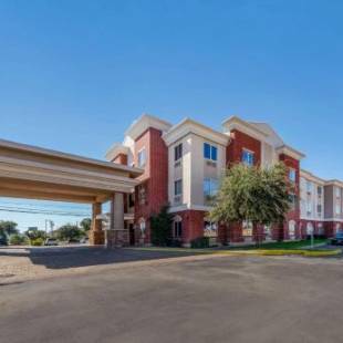 Фотографии гостиницы
Comfort Inn & Suites