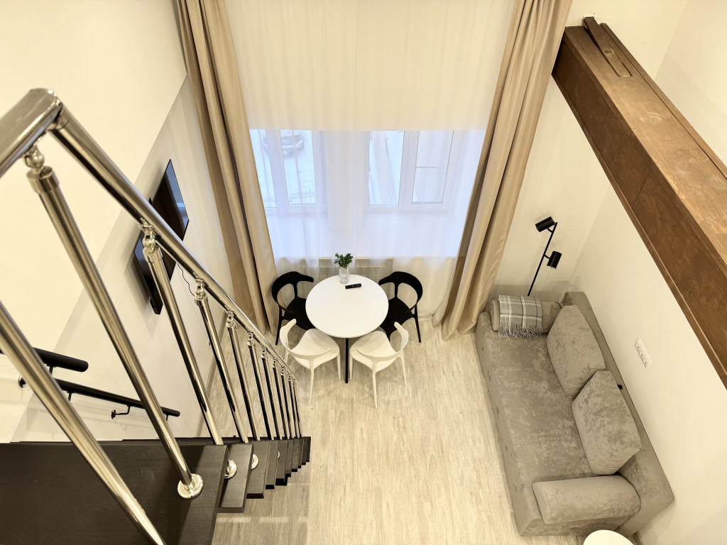 Фотография квартиры Апартаменты Сутки-Дом - Лестница 3