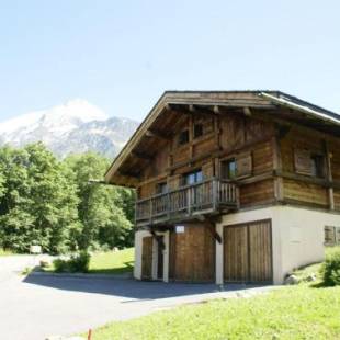 Фотографии гостевого дома
Peaceful Chalet in Les Houches with Garage