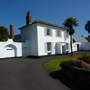 Фотографии гостевого дома
The White House Guest House