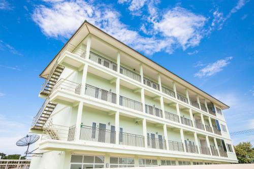 Фотография апарт отеля J-House Phetchaburi