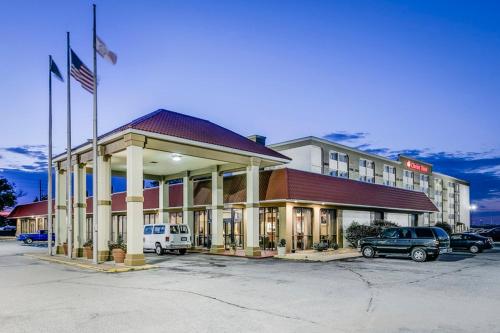 Фотография гостиницы Wingate by Wyndham Wichita Airport