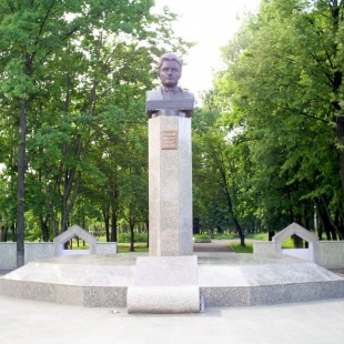 Фотография памятника Памятник поэту Габдулле Тукаю
