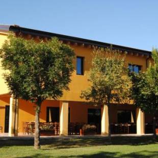 Фотографии базы отдыха
Cascina Bosco Gerolo