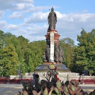 Фотография Памятник Екатерине Второй