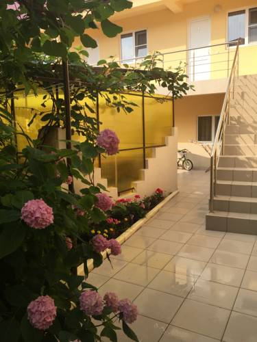 Фотографии гостевого дома
Лето 15