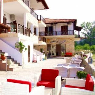 Фотографии гостиницы
Avra Hotel