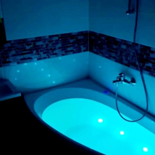 Фотография квартиры Квартира Уютная Студия с Камином в Новом Доме