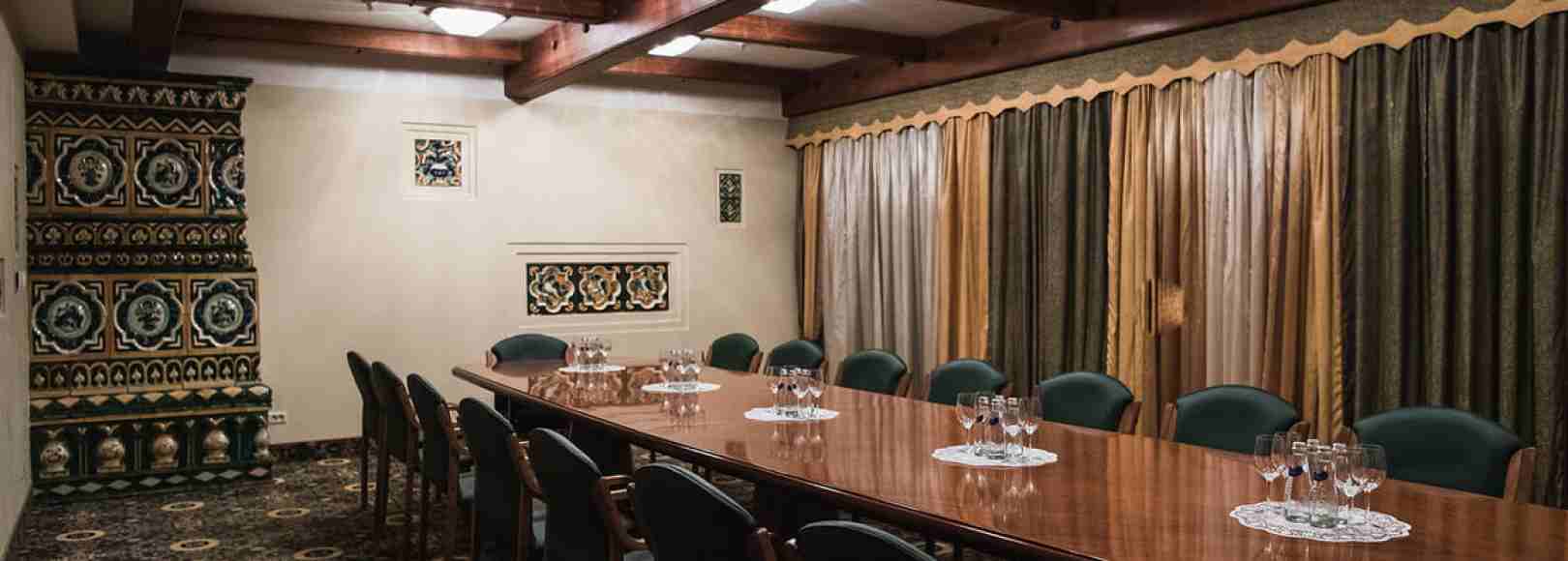 Фотография комнаты для переговоров Русский изразец