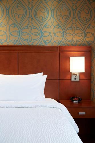 Фотография гостиницы Courtyard by Marriott Ithaca Airport/University