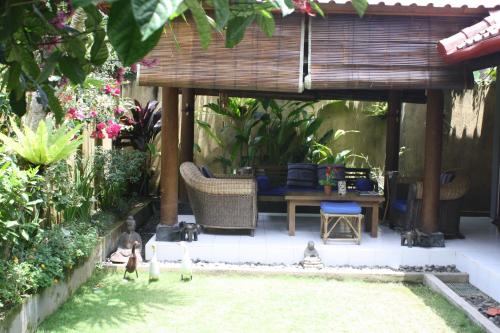 Фотография гостевого дома De Puspa Residence Seminyak