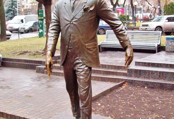 Фотография памятника Памятник Михаилу Паниковскому